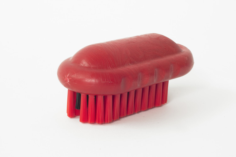 Haccper Щетка для мытья рук и ногтей с комбинированной щетиной, 127 мм, красная