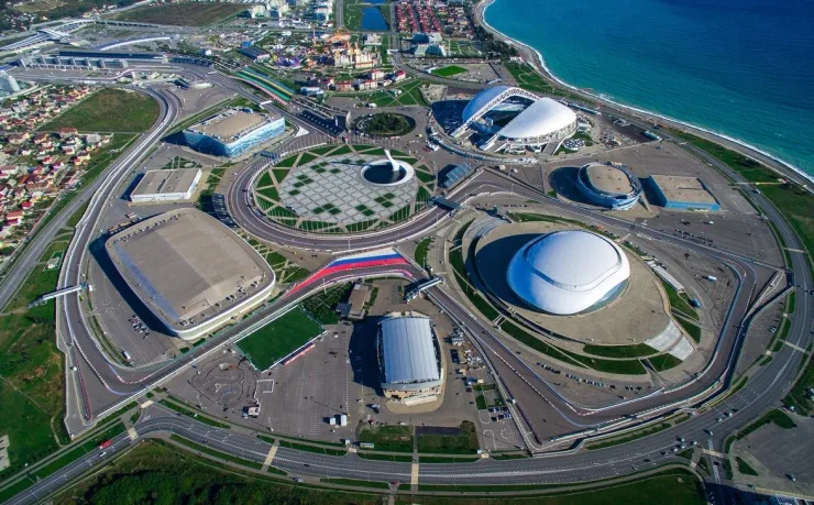 СОЧИ: Один день из жизни города 